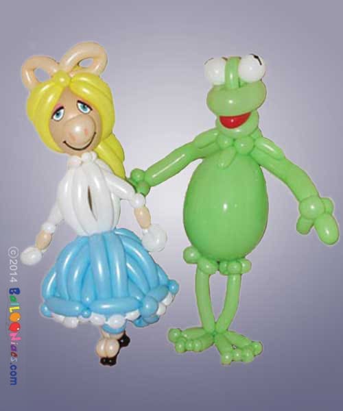Miss Piggy and Kermit